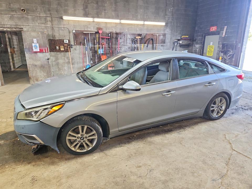 67981856 :رقم المزاد ، 5NPE24AF4GH386624 vin ، 2016 Hyundai Sonata مزاد بيع