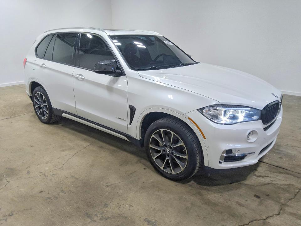64573826 :رقم المزاد ، 5UXKR0C36H0V76562 vin ، 2017 Bmw X5 مزاد بيع