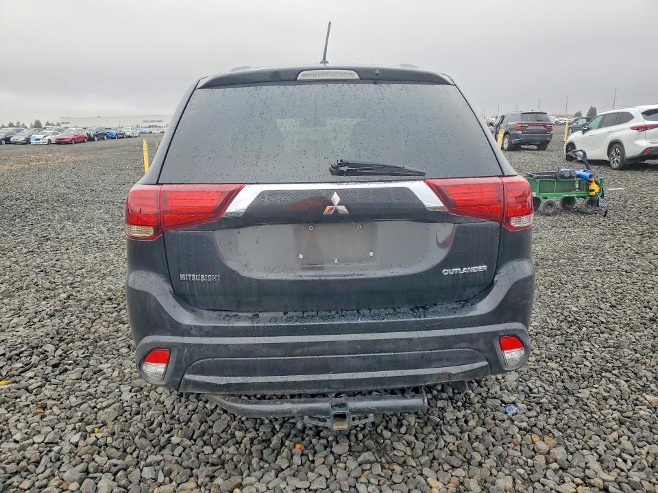 2016 Mitsubishi Outlander მანქანა იყიდება აუქციონზე, vin: JA4AZ3A32GZ037989, აუქციონის ნომერი: 68880306