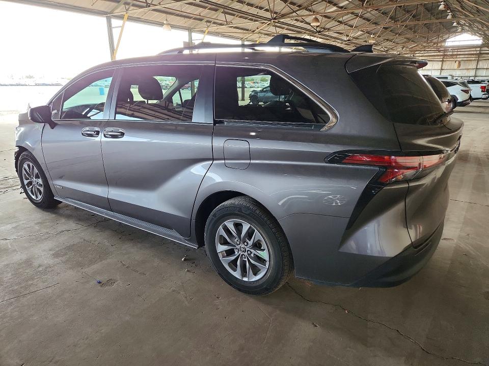 2021 Toyota Sienna მანქანა იყიდება აუქციონზე, vin: 5TDKRKEC2MS053637, აუქციონის ნომერი: 67736716