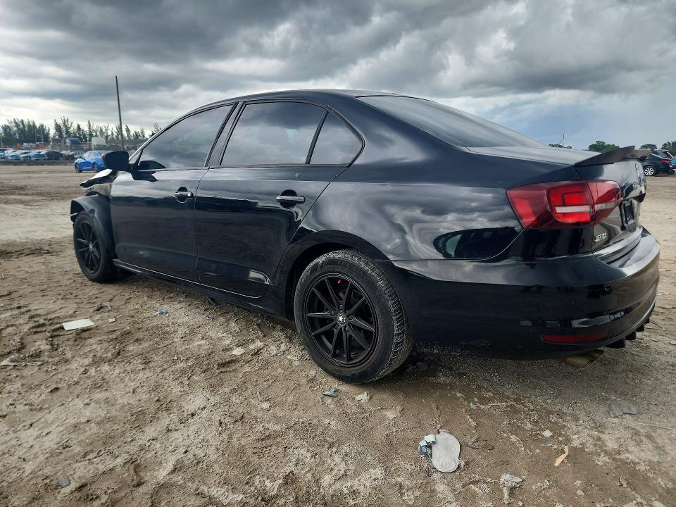 71025226 :رقم المزاد ، 3VW2B7AJ3HM211654 vin ، 2017 Volkswagen Jetta مزاد بيع