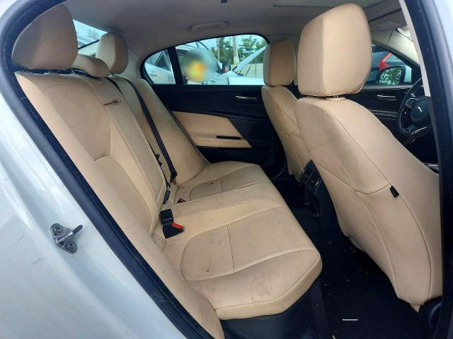 69518286 :رقم المزاد ، SAJAJ4FX8JCP21956 vin ، 2018 Jaguar Xe مزاد بيع
