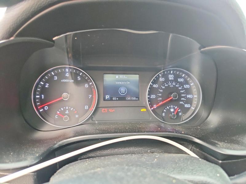 2020 Kia Forte მანქანა იყიდება აუქციონზე, vin: 3KPF34AD4LE198832, აუქციონის ნომერი: 70541226