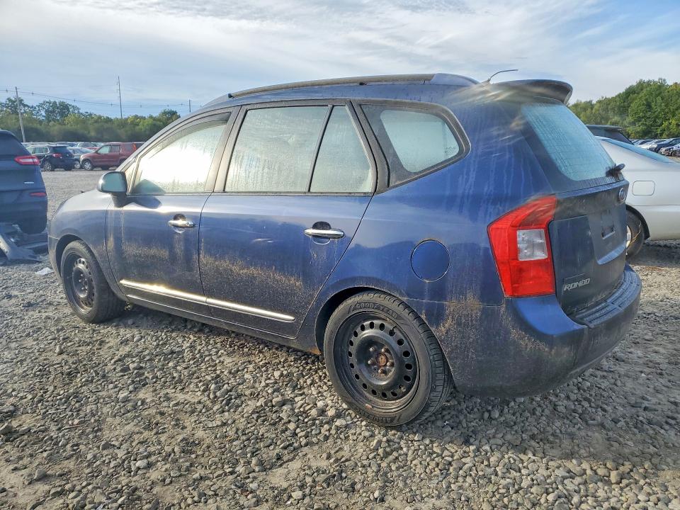 70124536 :رقم المزاد ، KNAFG526X77112436 vin ، 2007 Kia Rondo مزاد بيع