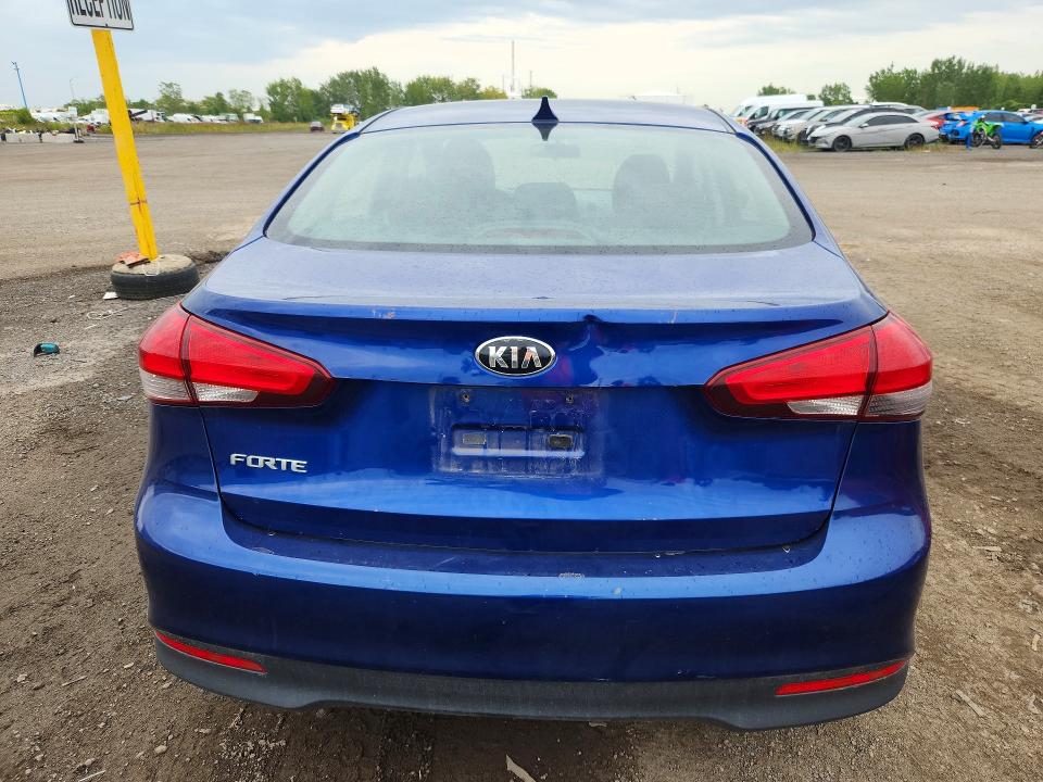 2017 Kia Forte მანქანა იყიდება აუქციონზე, vin: 3KPFK4A77HE089589, აუქციონის ნომერი: 68157036