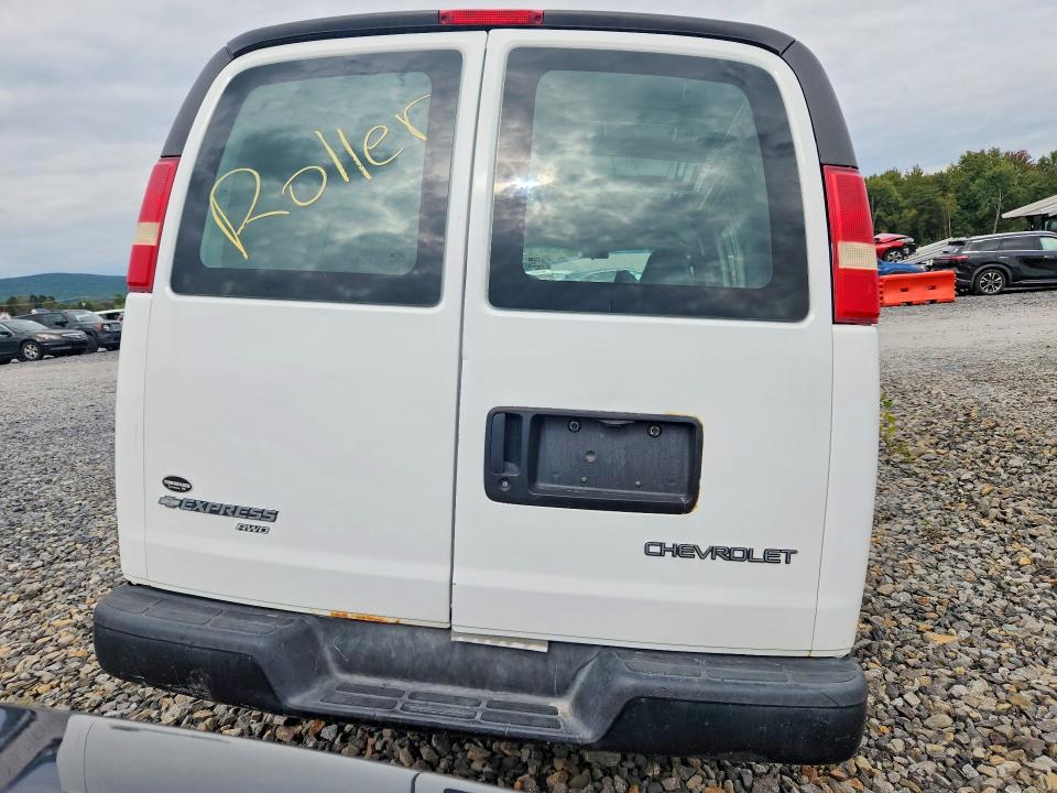 67642176 :رقم المزاد ، 1GCFH15T361121524 vin ، 2006 Chevrolet Express G1500 مزاد بيع