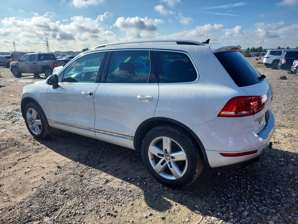 68050166 :رقم المزاد ، WVGEF9BP2CD008936 vin ، 2012 Volkswagen Touareg مزاد بيع