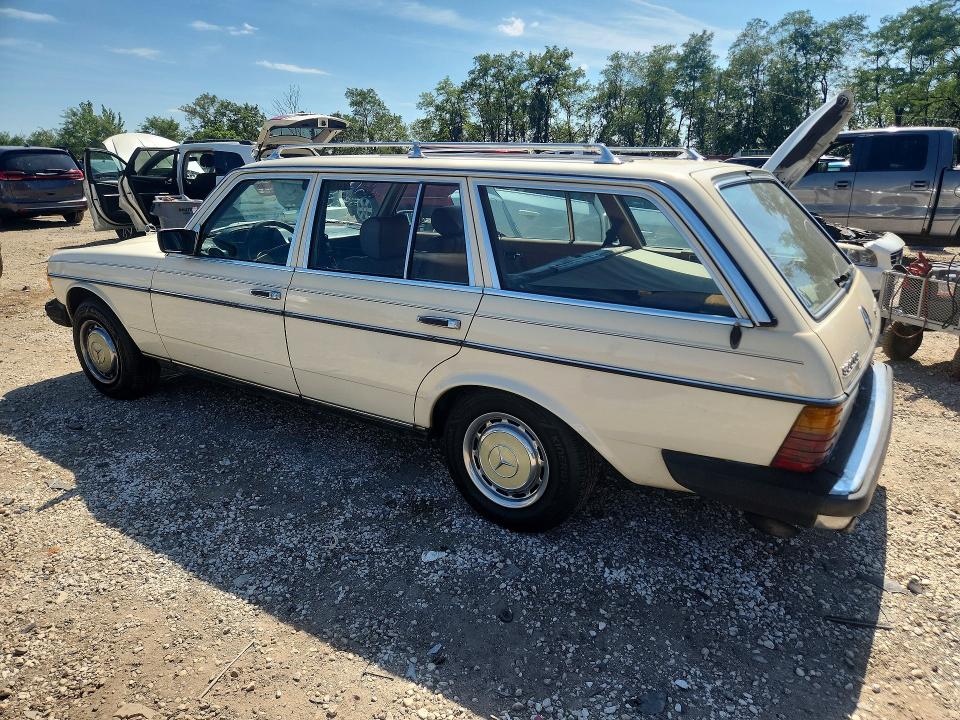 68338776 :رقم المزاد ، WDBAB93C9FF031146 vin ، 1985 Mercedes-benz 300 مزاد بيع