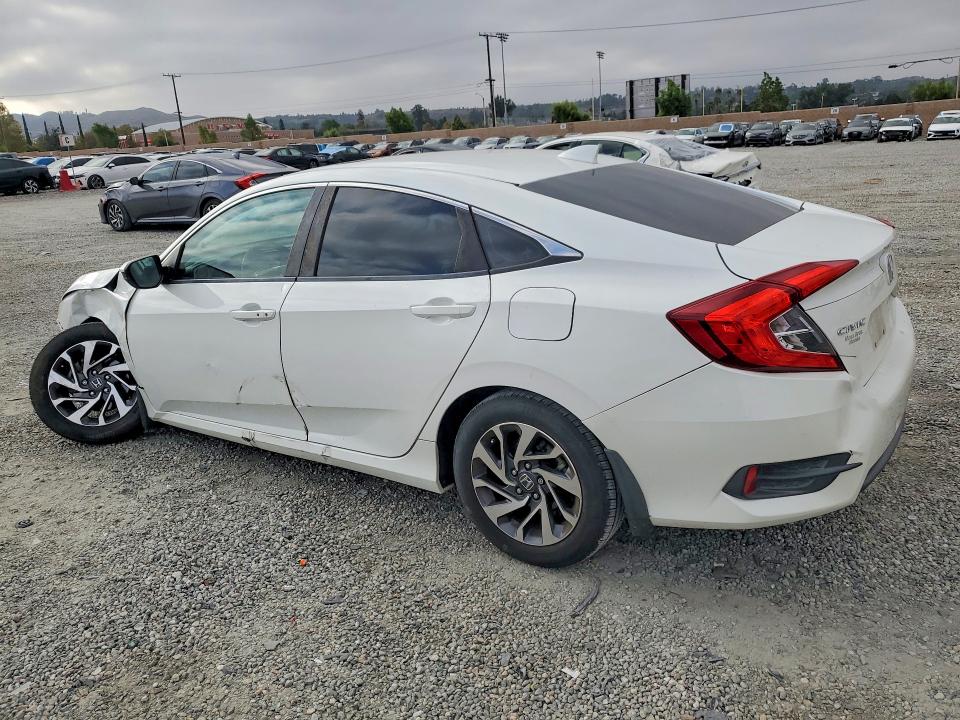Aukcja sprzedaży 2017 Honda Civic, vin: 2HGFC2F70HH558702, numer aukcji: 69093736