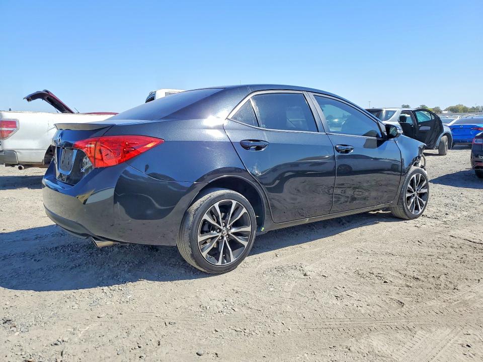 69441996 :رقم المزاد ، 2T1BURHEXJC084840 vin ، 2018 Toyota Corolla مزاد بيع