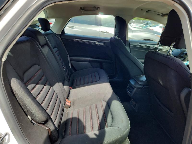 2013 Ford Fusion მანქანა იყიდება აუქციონზე, vin: 3FA6P0LU4DR266105, აუქციონის ნომერი: 70628196