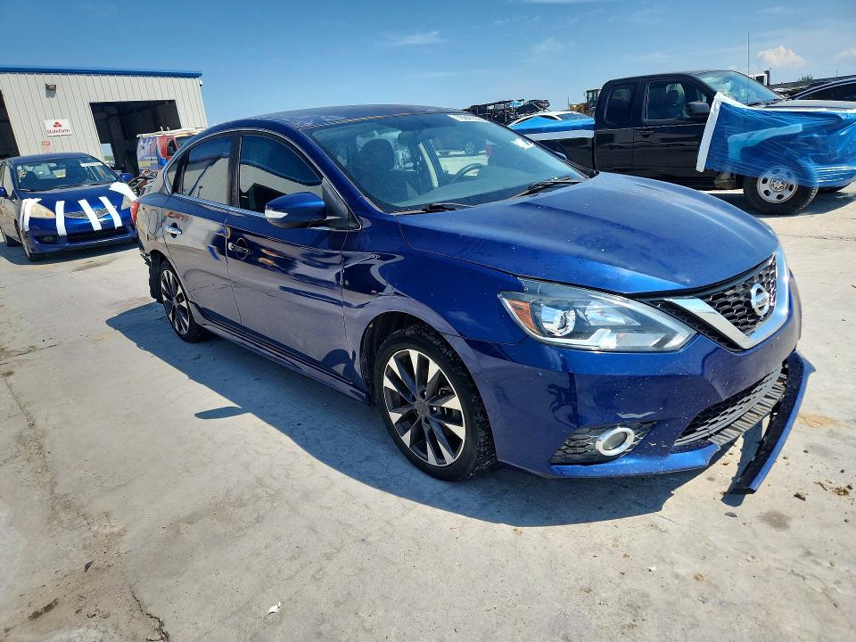 70941336 :رقم المزاد ، 3N1AB7AP3HY318623 vin ، 2017 Nissan Sentra مزاد بيع
