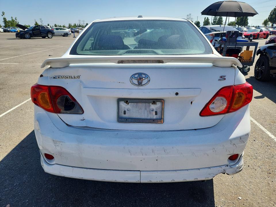 69093896 :رقم المزاد ، 1NXBU4EE9AZ305592 vin ، 2010 Toyota Corolla مزاد بيع