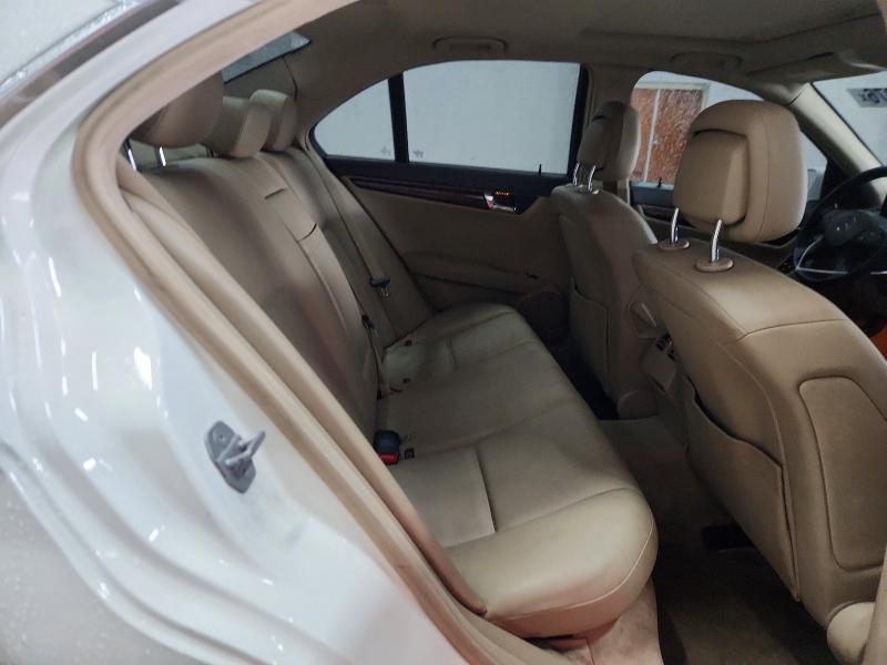69975976 :رقم المزاد ، WDDGF8BB8AR108654 vin ، 2010 Mercedes-benz C مزاد بيع