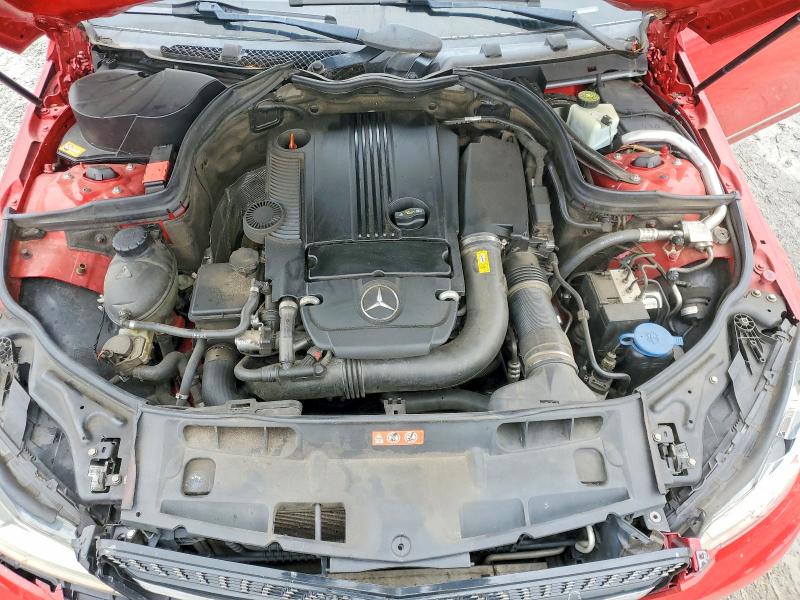 2013 Mercedes-benz C მანქანა იყიდება აუქციონზე, vin: WDDGF4HB0DR275322, აუქციონის ნომერი: 70550746