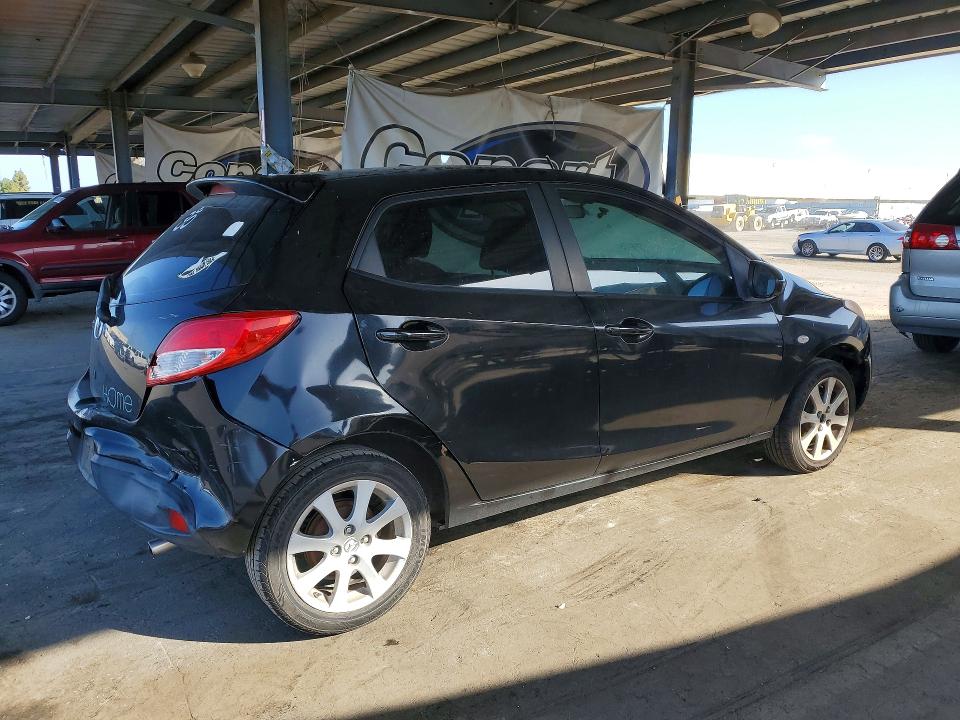69196936 :رقم المزاد ، JM1DE1HY5B0101685 vin ، 2011 Mazda Mazda2 مزاد بيع