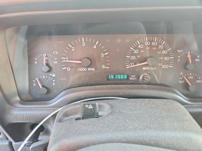 2001 Jeep Cherokee მანქანა იყიდება აუქციონზე, vin: 1J4FF48S21L564412, აუქციონის ნომერი: 67047836