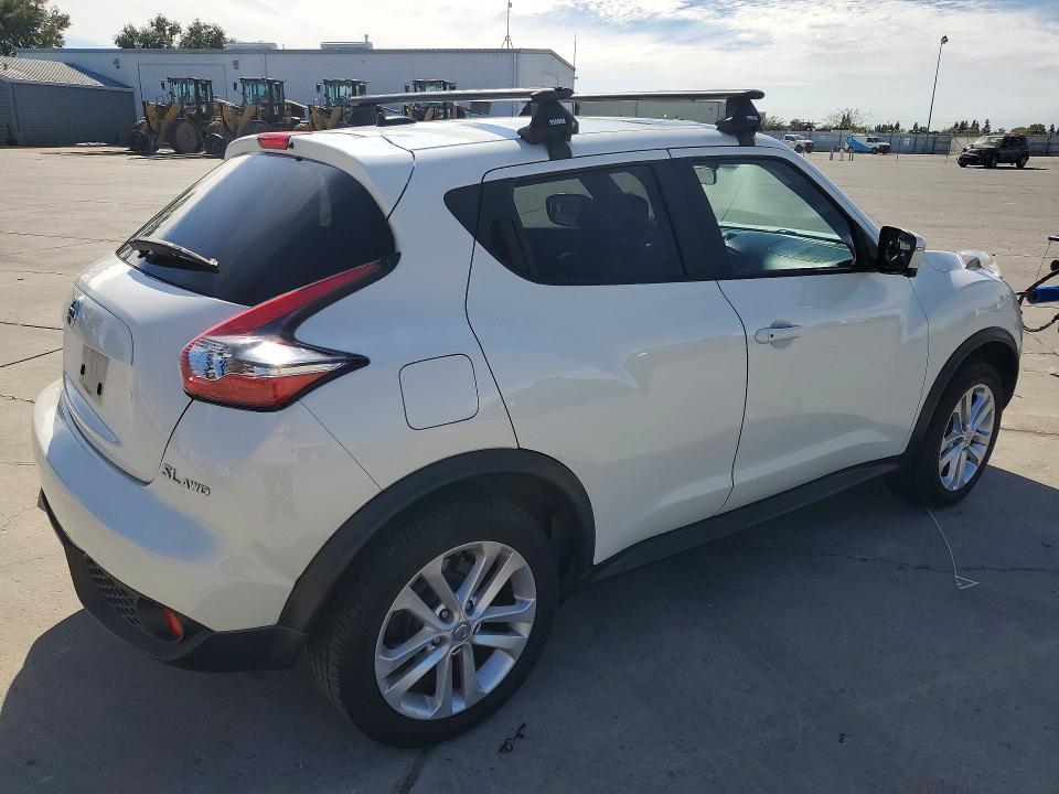 65961606 :رقم المزاد ، JN8AF5MV7FT555500 vin ، 2015 Nissan Juke مزاد بيع