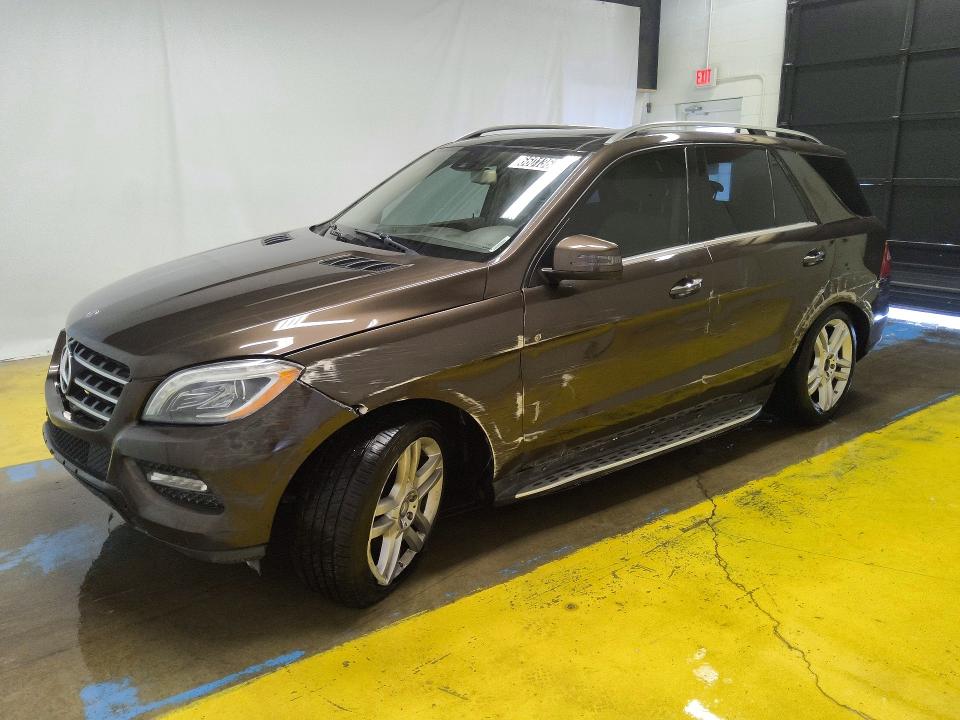 Продажа на аукционе авто 2015 Mercedes-benz Ml, vin: 4JGDA5JB6FA483276, номер лота: 66013636