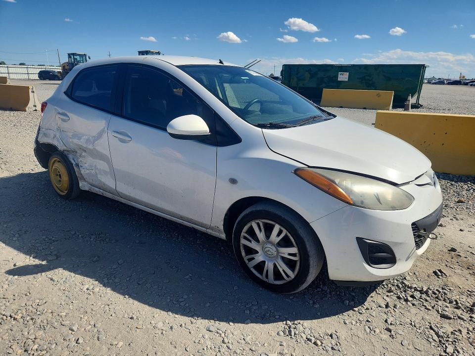 2014 Mazda Mazda2 მანქანა იყიდება აუქციონზე, vin: JM1DE1KY3E0185812, აუქციონის ნომერი: 67714306