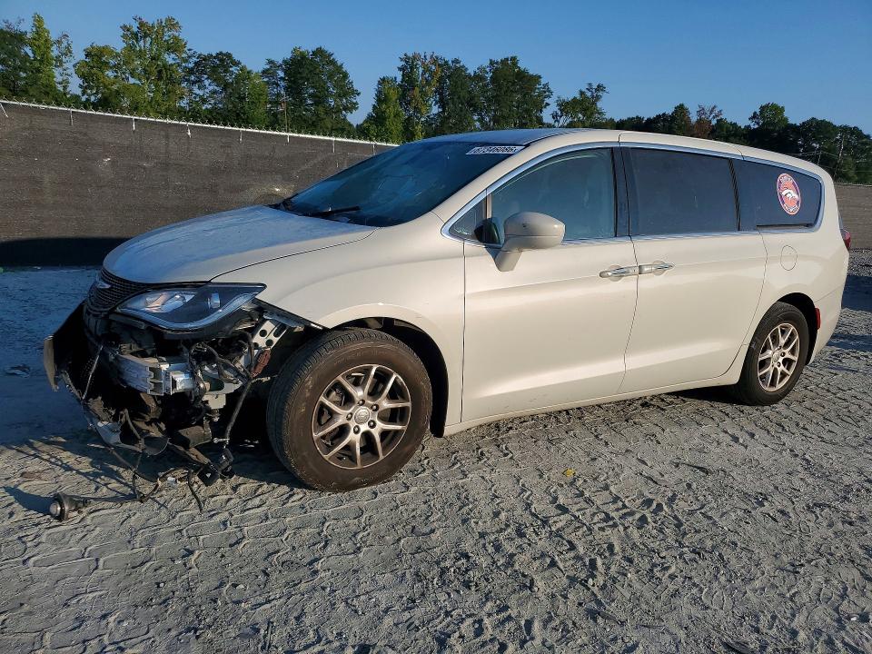 67346086 :رقم المزاد ، 2C4RC1FG9LR136808 vin ، 2020 Chrysler Pacifica مزاد بيع