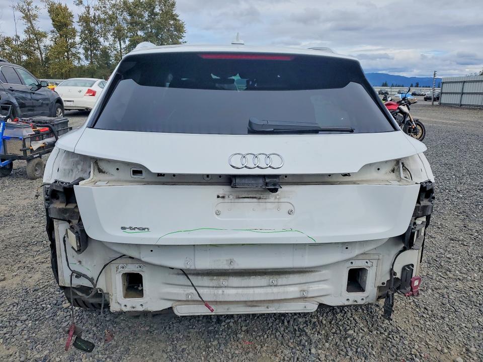 Aukcja sprzedaży 2019 Audi E-tron, vin: WA1VAAGE1KB025002, numer aukcji: 67201296