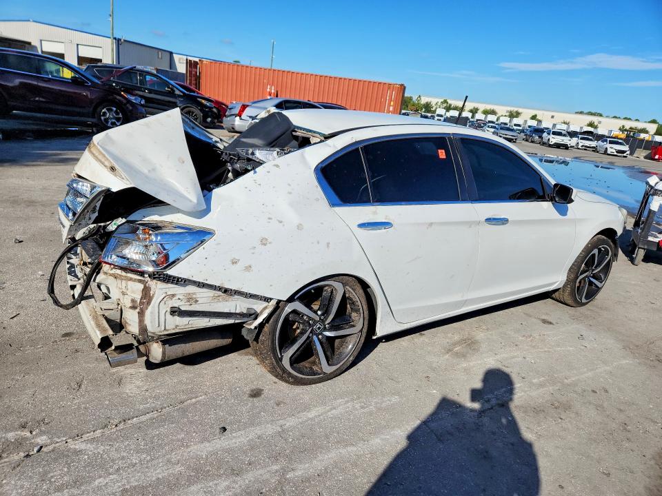 68212906 :رقم المزاد ، 1HGCR2F53EA257531 vin ، 2014 Honda Accord مزاد بيع