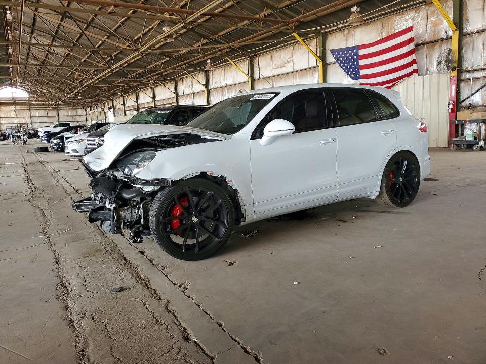 Продаж на аукціоні авто 2017 Porsche Cayenne, vin: WP1AC2A20HLA92436, номер лоту: 69442386