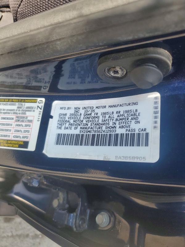 2006 Pontiac Vibe მანქანა იყიდება აუქციონზე, vin: 5Y2SM67856Z412933, აუქციონის ნომერი: 67963436
