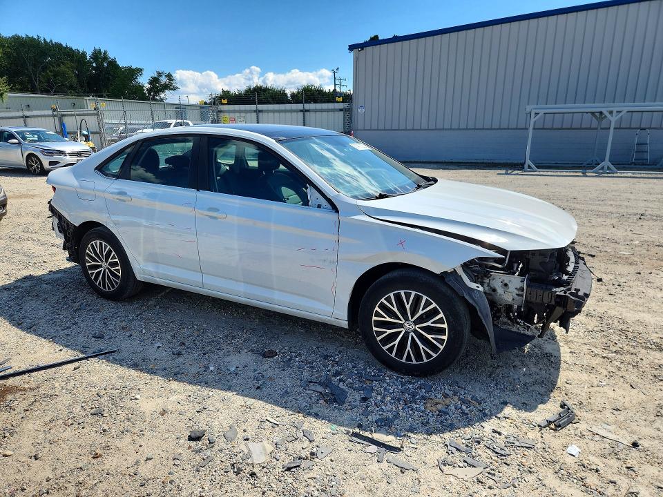 67417006 :رقم المزاد ، 3VWC57BU9MM022389 vin ، 2021 Volkswagen Jetta مزاد بيع