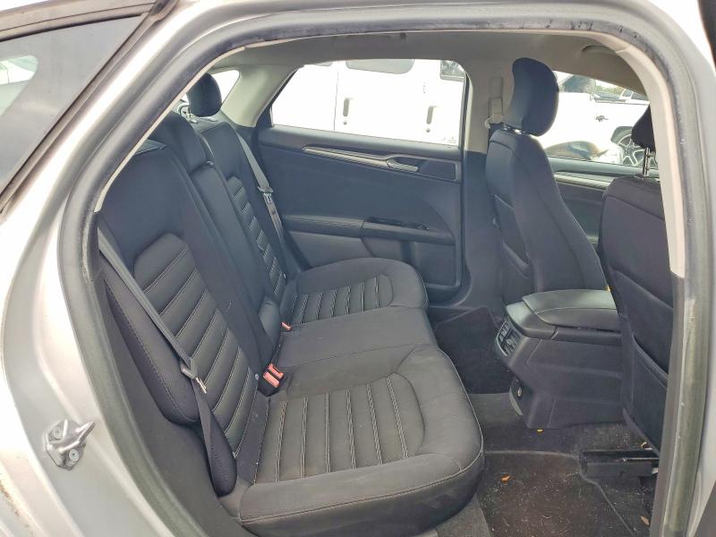 70133646 :رقم المزاد ، 3FA6P0H78FR228978 vin ، 2015 Ford Fusion مزاد بيع