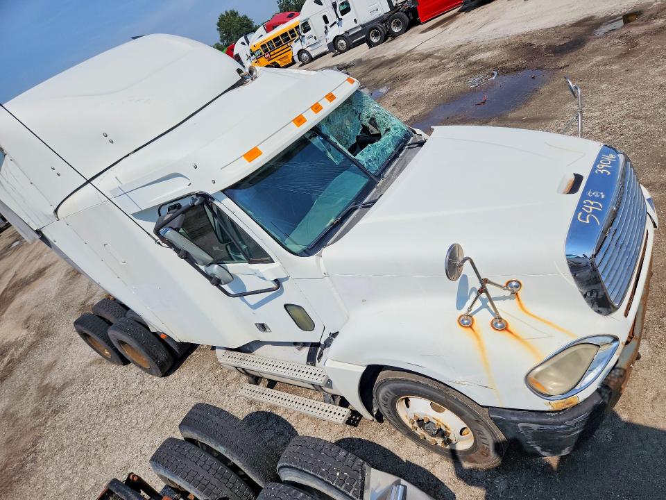 2006 Freightliner Conventional მანქანა იყიდება აუქციონზე, vin: 1FUJA6CK46LV46639, აუქციონის ნომერი: 54339016