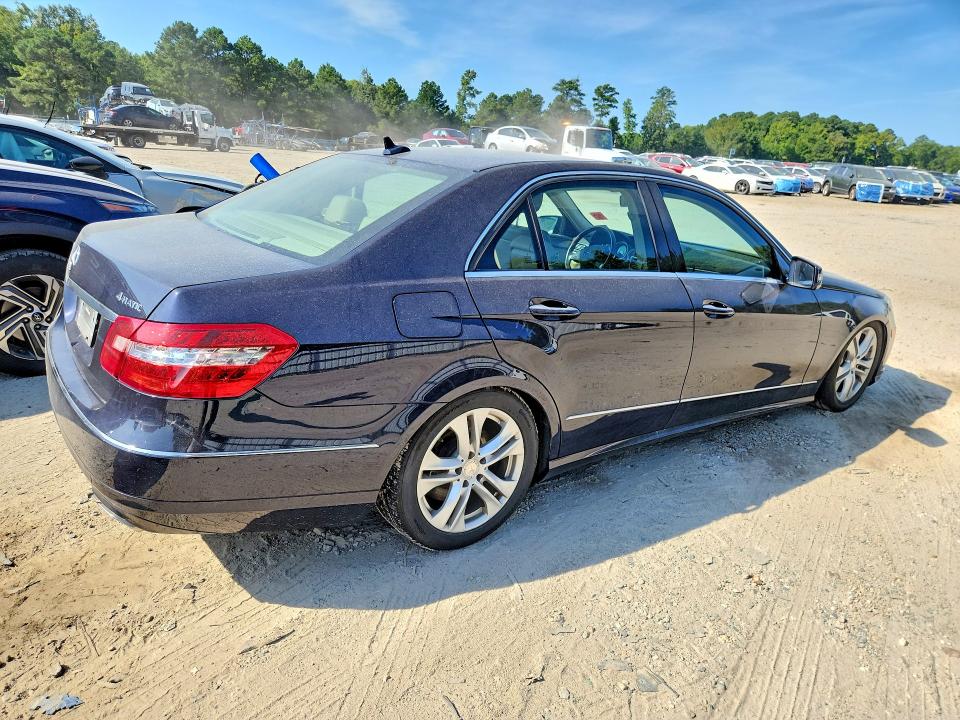 66960866 :رقم المزاد ، WDDHF9AB6BA365209 vin ، 2011 Mercedes-benz E مزاد بيع