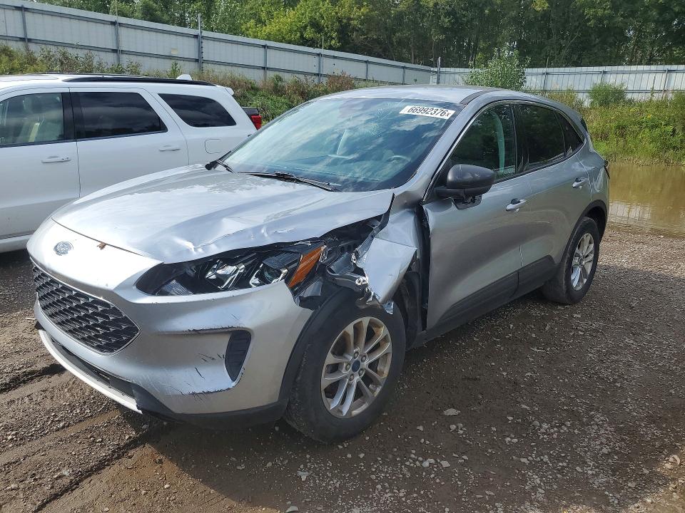 2022 Ford Escape მანქანა იყიდება აუქციონზე, vin: 1FMCU9G6XNUB70409, აუქციონის ნომერი: 66992376