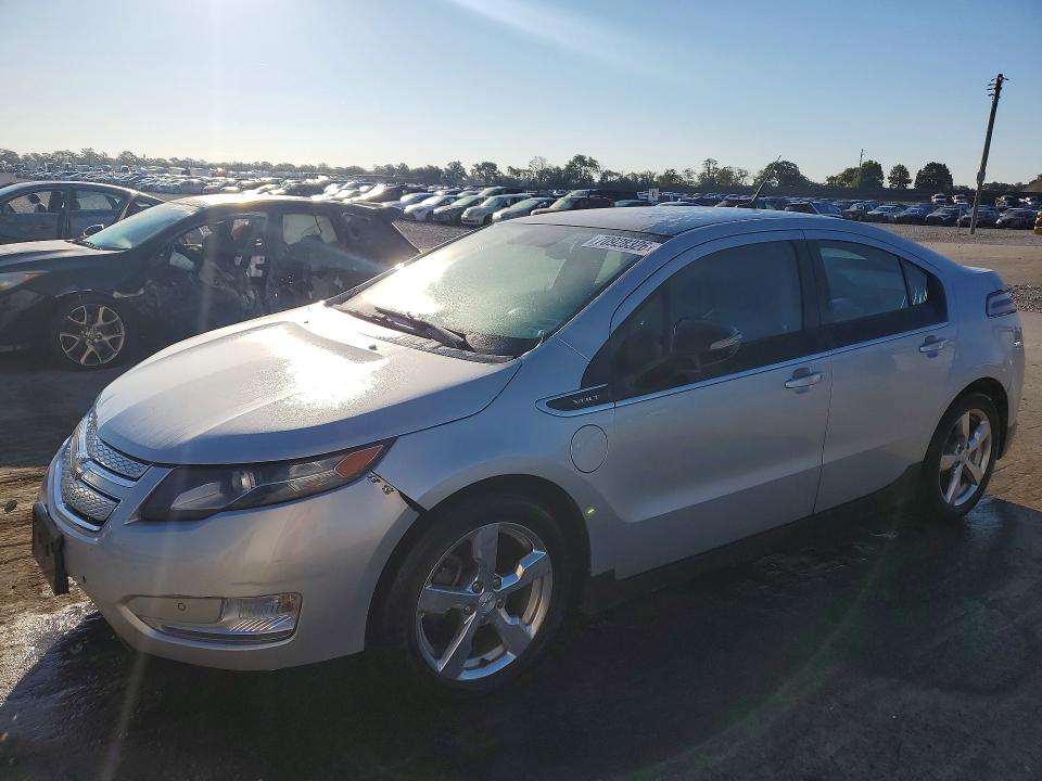 70928326 :رقم المزاد ، 1G1RD6E48BU103830 vin ، 2011 Chevrolet Volt مزاد بيع