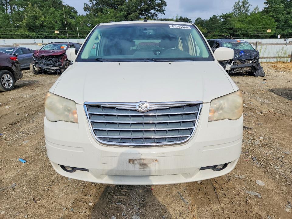67141486 :رقم المزاد ، 2A4RR8DXXAR366715 vin ، 2010 Chrysler Town & Country مزاد بيع