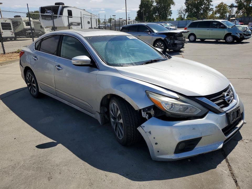 Продажа на аукционе авто 2016 Nissan Altima, vin: 1N4AL3AP0GC186100, номер лота: 67530926