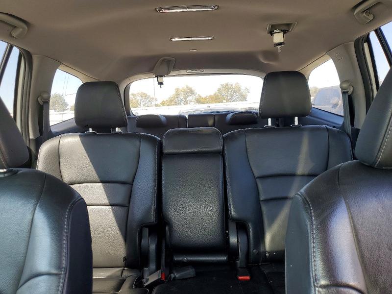 69812846 :رقم المزاد ، 5FNYF5H52JB020929 vin ، 2018 Honda Pilot مزاد بيع