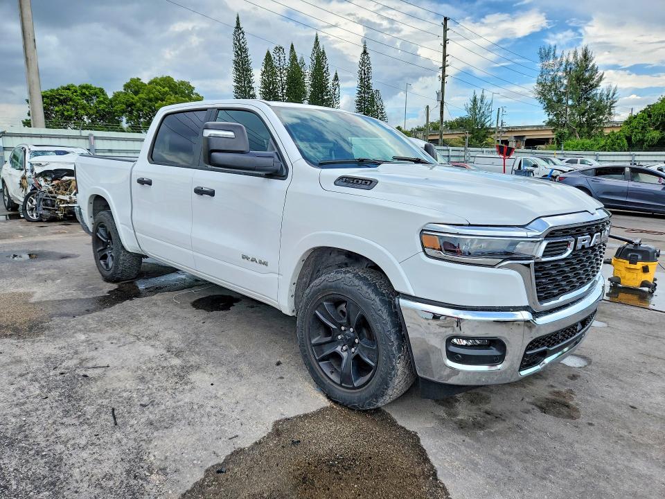 67821156 :رقم المزاد ، 1C6SRFMP7SN563262 vin ، 2025 Ram 1500 مزاد بيع