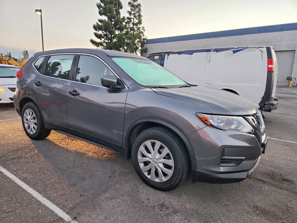 69338176 :رقم المزاد ، JN8AT2MT9JW459395 vin ، 2018 Nissan Rogue مزاد بيع