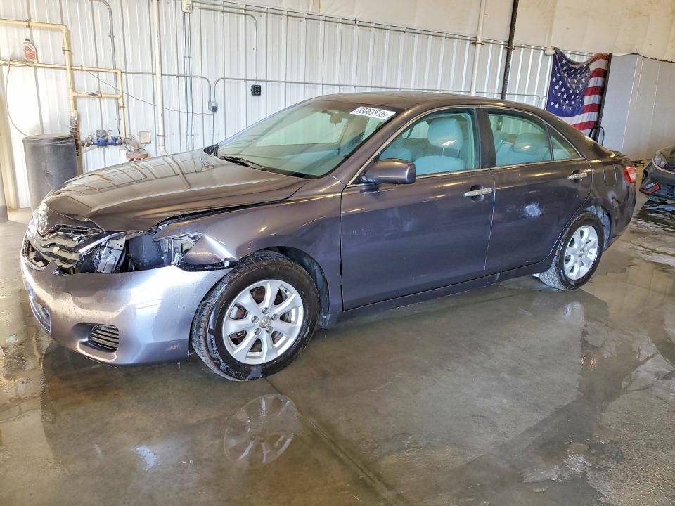 68069916 :رقم المزاد ، 4T4BF3EK3BR154282 vin ، 2011 Toyota Camry مزاد بيع
