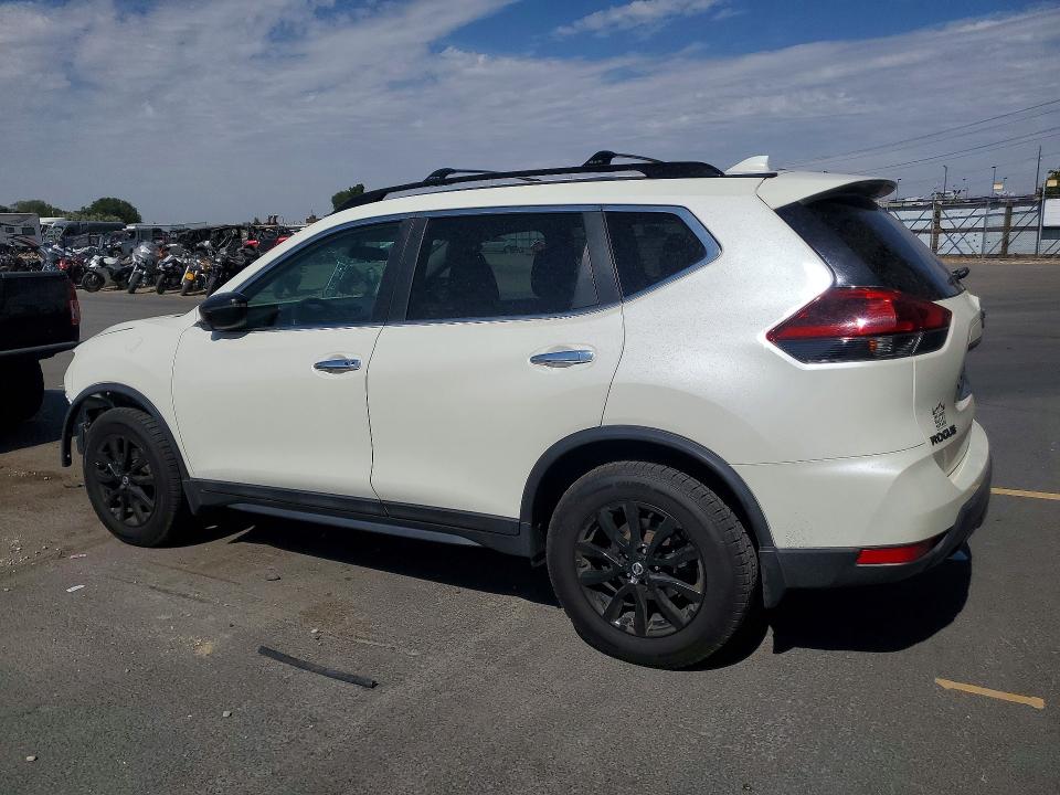67117116 :رقم المزاد ، 5N1AT2MV5JC726588 vin ، 2018 Nissan Rogue مزاد بيع