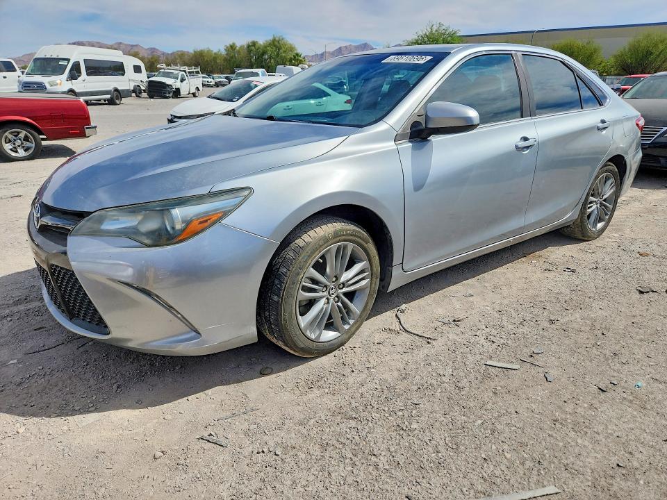 69610696 :رقم المزاد ، 4T1BF1FK9FU896060 vin ، 2015 Toyota Camry مزاد بيع
