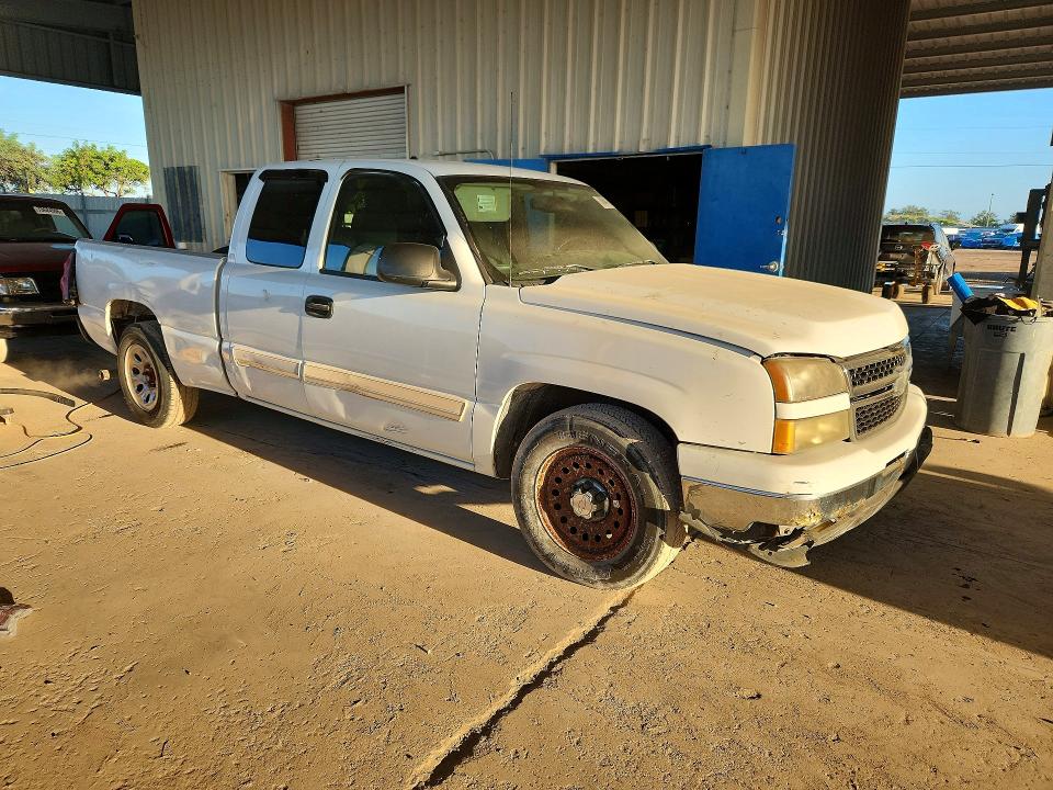 2006 Chevrolet Silverado 1500 მანქანა იყიდება აუქციონზე, vin: 2GCEC19V261299117, აუქციონის ნომერი: 70684716