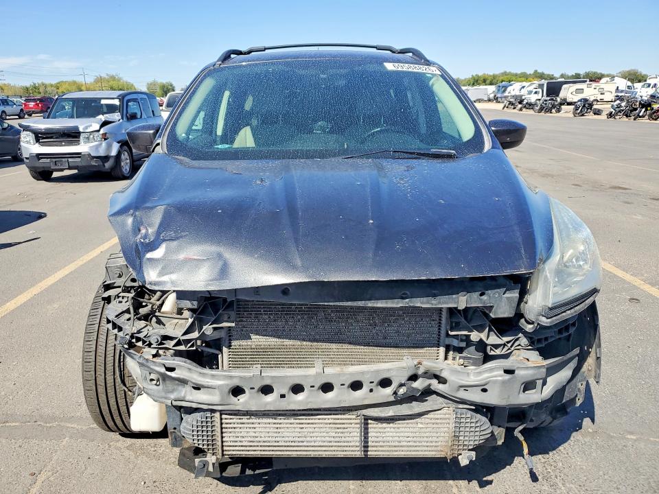 69588826 :رقم المزاد ، 1FMCU9G90FUA62604 vin ، 2015 Ford Escape مزاد بيع