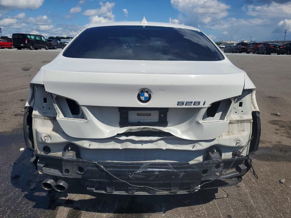 67777546 :رقم المزاد ، WBAFR1C59BC750864 vin ، 2011 Bmw 528 مزاد بيع