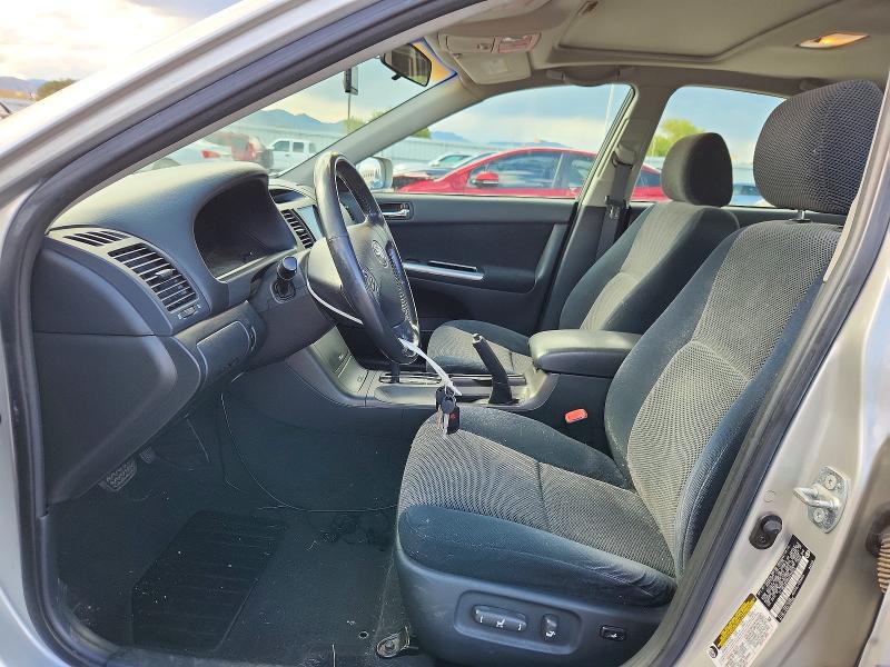 67673946 :رقم المزاد ، 4T1BE32K95U536032 vin ، 2005 Toyota Camry مزاد بيع