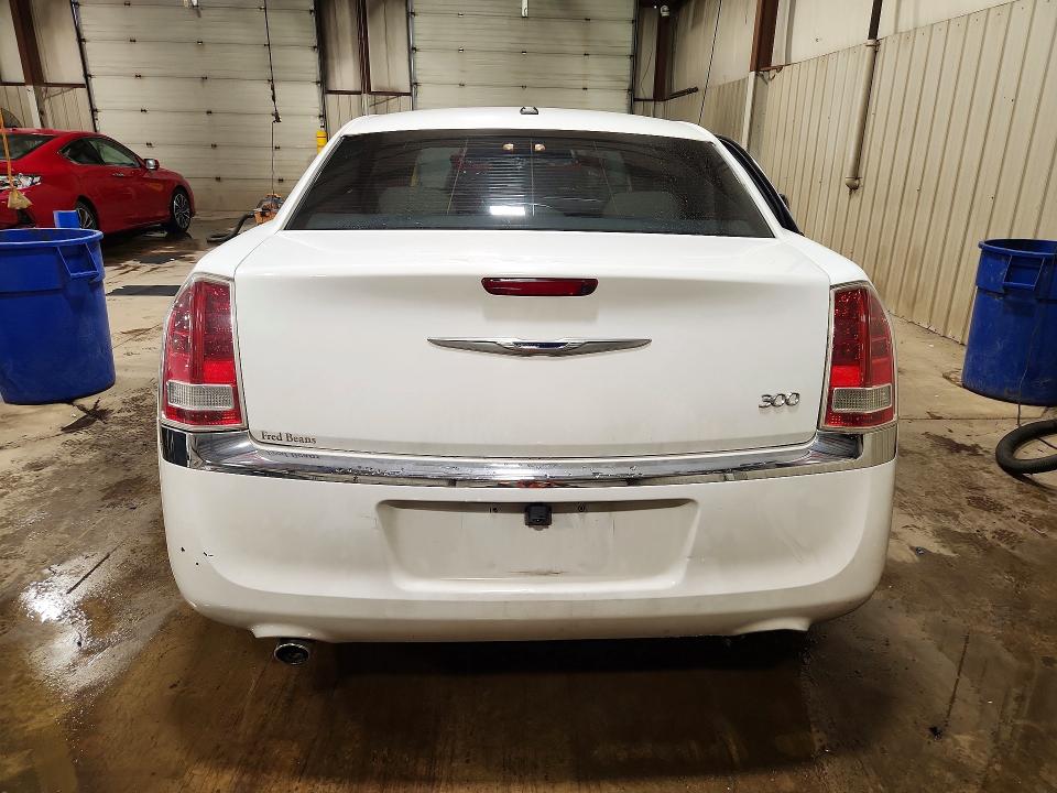 69613646 :رقم المزاد ، 2C3CCAAG5CH186192 vin ، 2012 Chrysler 300 مزاد بيع