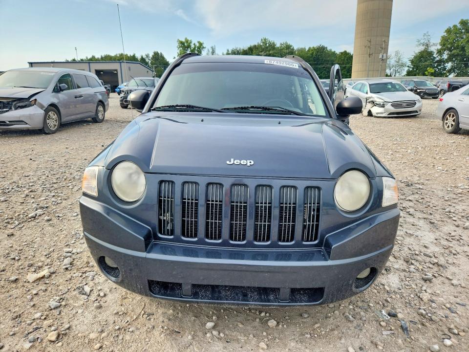 67492986 :رقم المزاد ، 1J8FT47W27D216043 vin ، 2007 Jeep Compass مزاد بيع