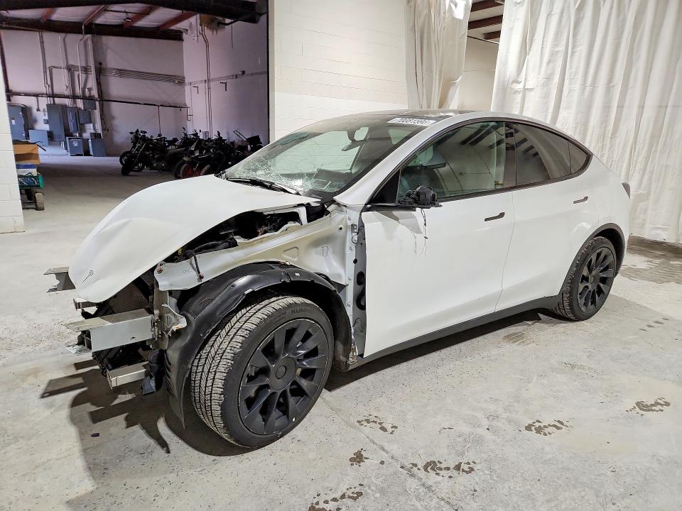 Продажа на аукционе авто 2022 Tesla Model Y, vin: 7SAYGAEE1NF518882, номер лота: 70081596